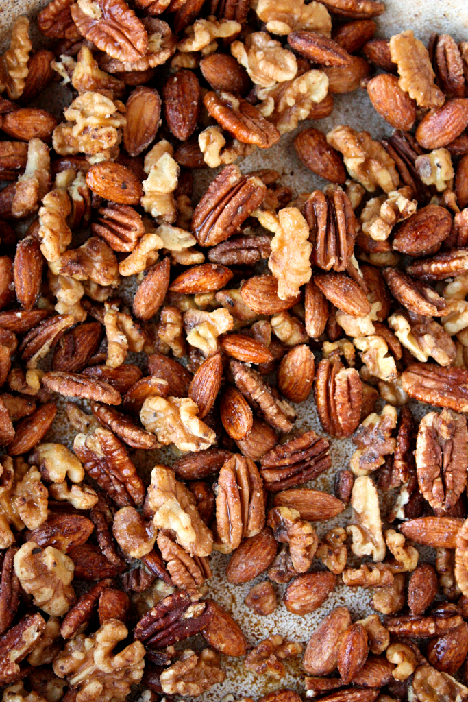 toasted maple mixed nuts