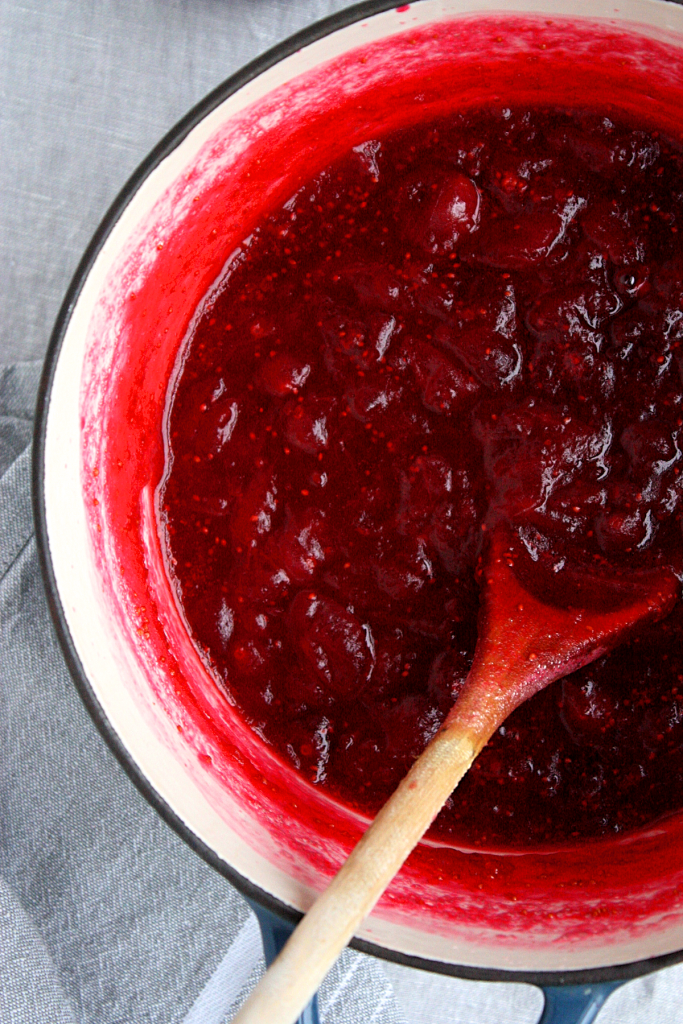 Christmas Cranberry Sauce - Monday Sunday Kitchen