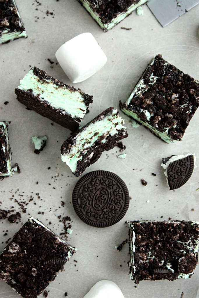 Creme de menthe Marshmallow Oreo Squares