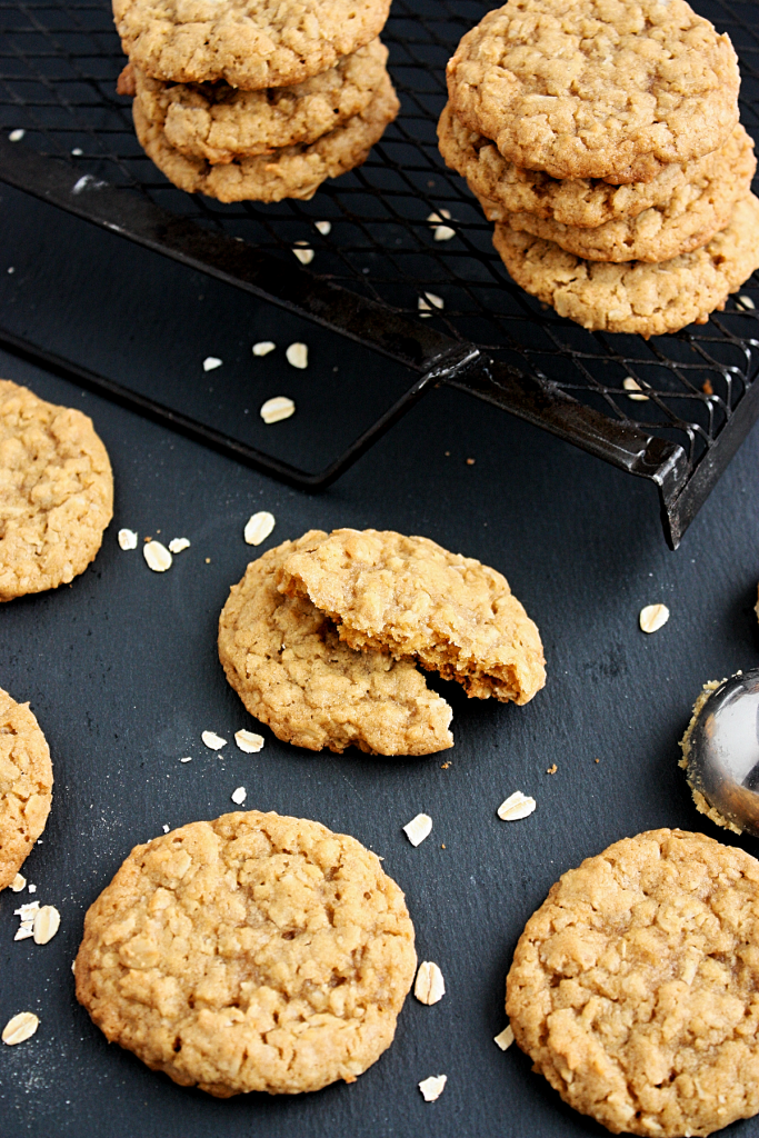 Easy Oatmeal Cookies