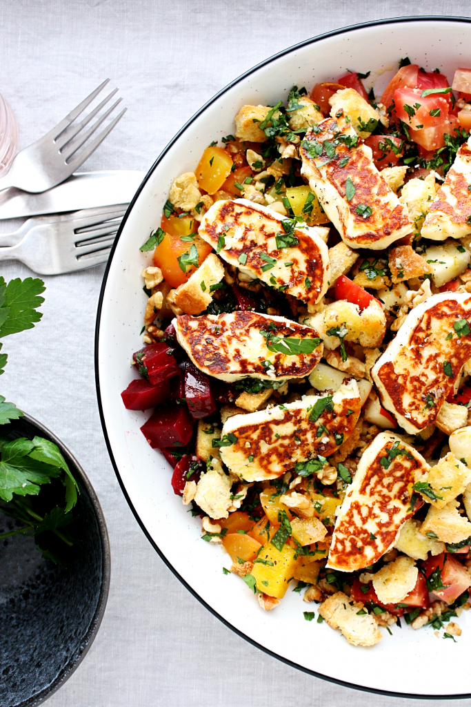 Beetroot and Halloumi Salad