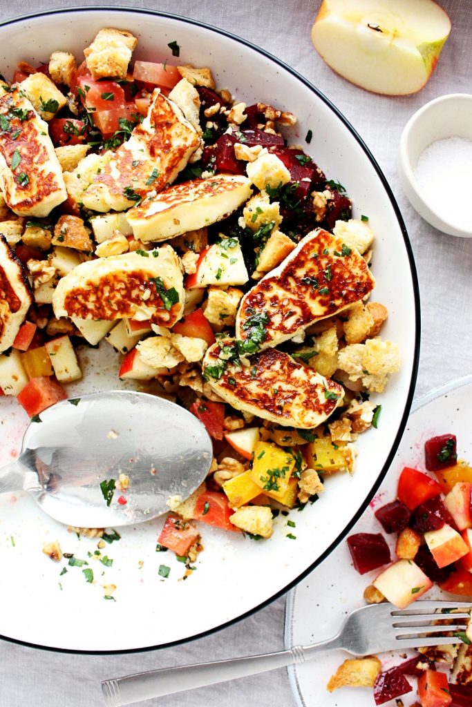 Beetroot and Halloumi Salad