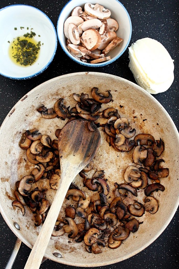 Mushroom Pizza Recipe with Garlic and Sage