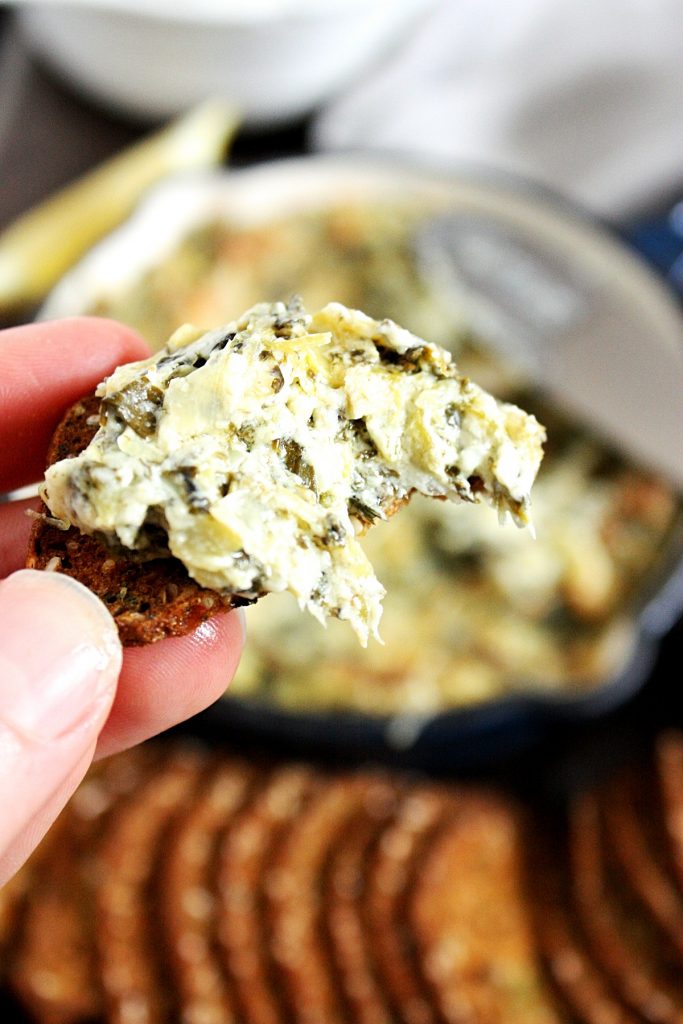 Cheesy Baked Spinach and Artichoke Dip