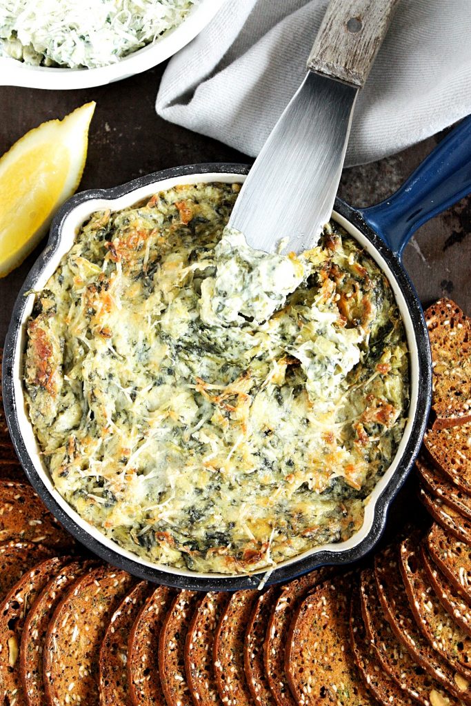 Cheesy Baked Spinach and Artichoke Dip