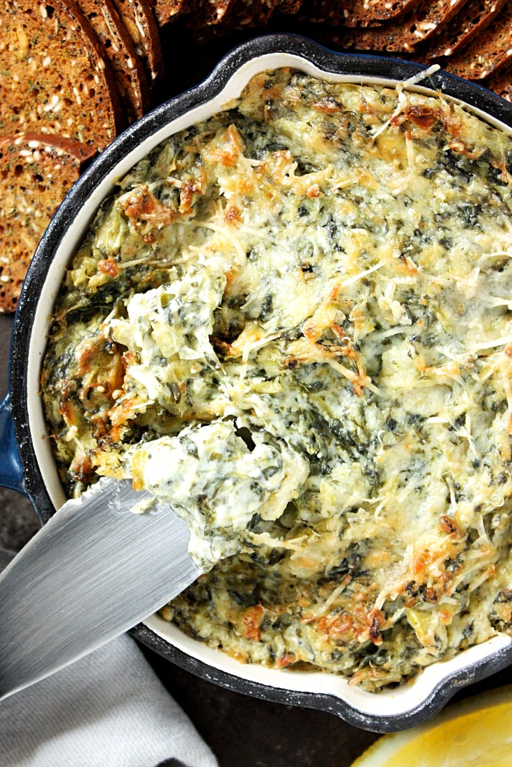 Cheesy Baked Spinach and Artichoke Dip