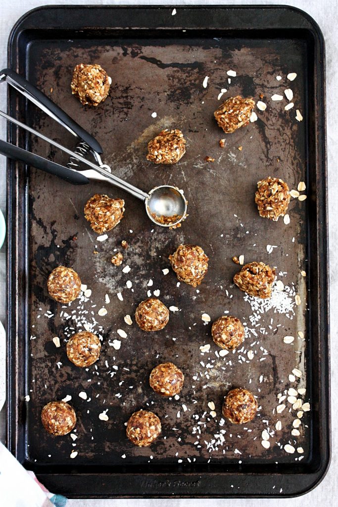 Healthy Energy Balls Recipe with Dates