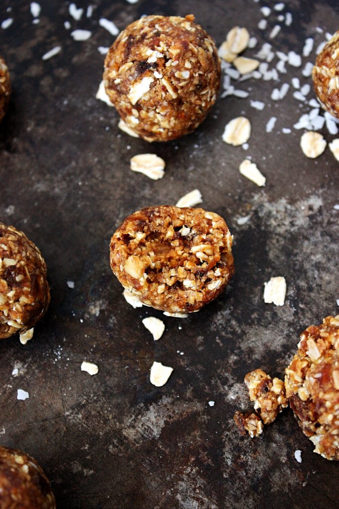 Healthy Energy Balls Recipe with Dates