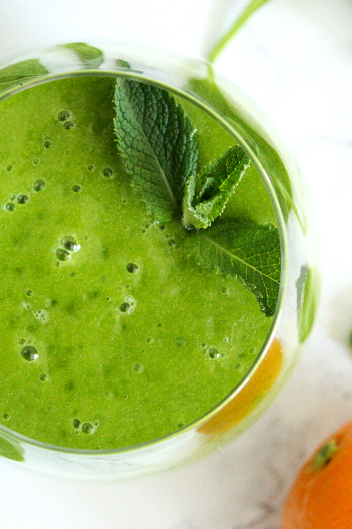 Mango Spinach Smoothie with Mint and Citrus