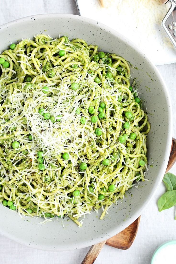 Spinach Pesto Pasta with Walnuts