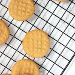 Peanut Butter Shortbread Cookies on a baking rack.