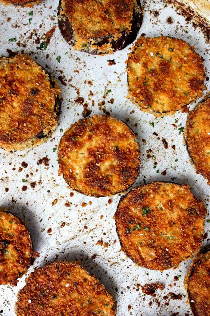 Oven-baked eggplant slices